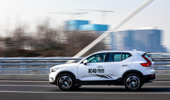 ����GLA���ֶ���XC40�����ж���࣬��ַ�ת�����벻��