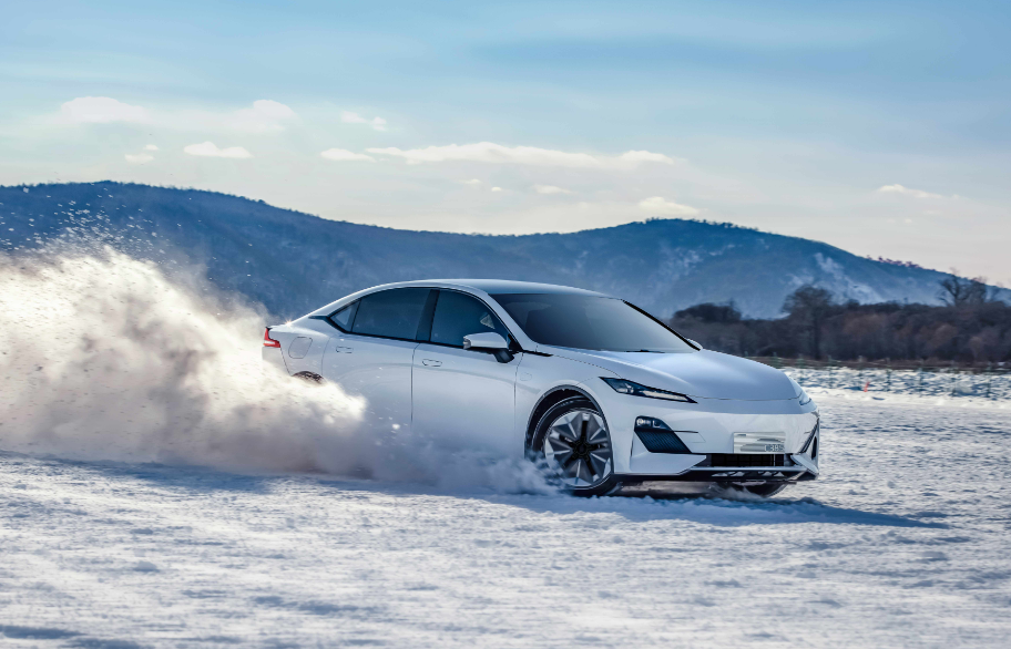 ����C385��ͼ�ع⣬���Ϳƻ�������׾ţ�������׼Model 3��