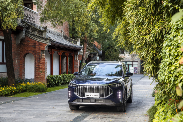 2023���;X70ϵ˫�����У��ٴζ�������SUV�¸߶�