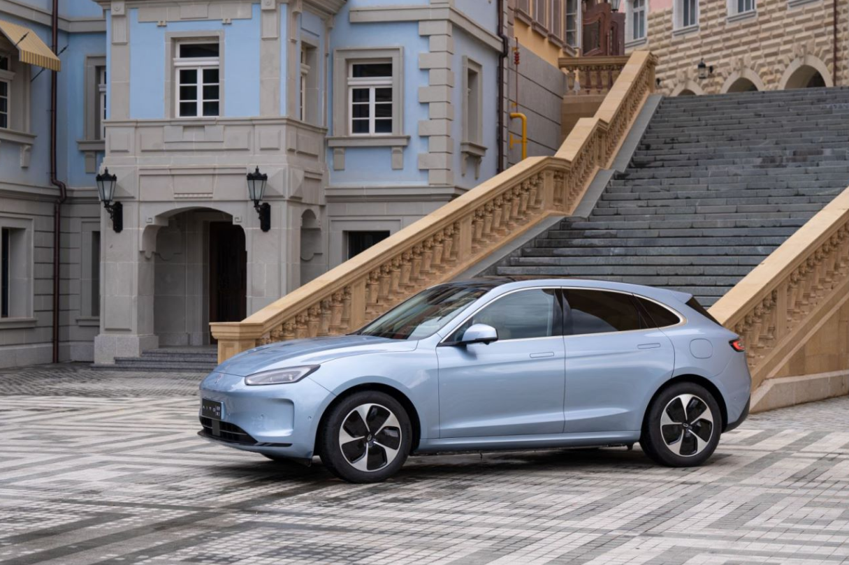 ���ܳ������ö����������ʽ�M5 EV���ŷ���Model Y��ֵ30��