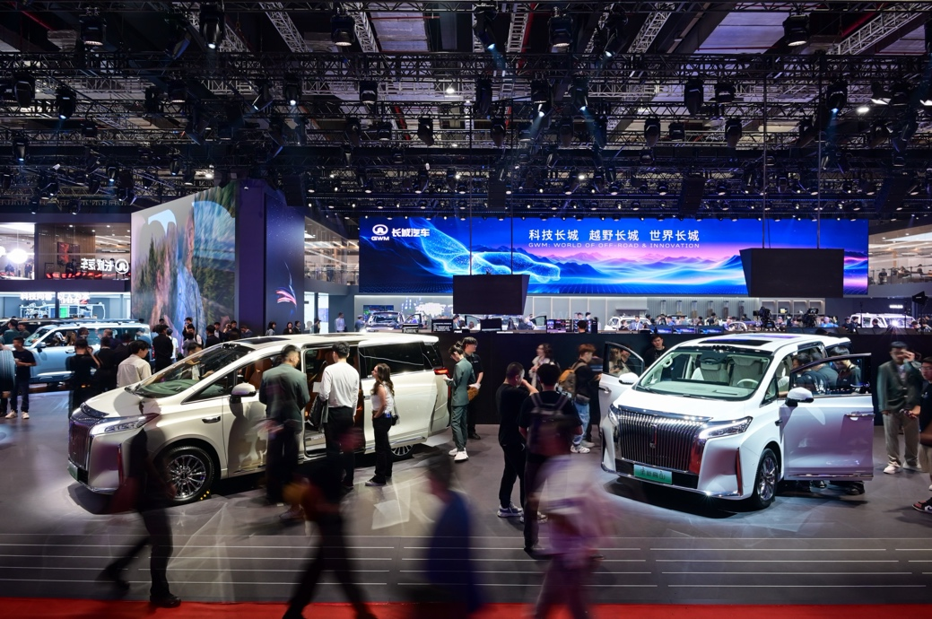 Ϊ�û����䣬κ��ȫ�¡�˫ɽ����½2025�Ϻ���չ
