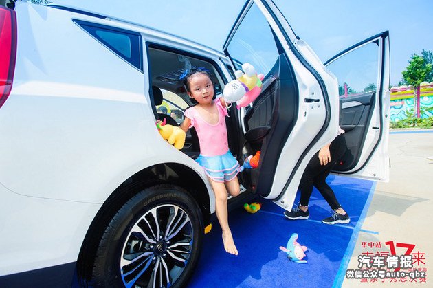 Զ��SUVһ������� �����������ܰ����