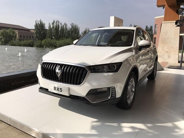 �Լ�|���뵱������ʿ�����Ǻ�ʿ��������ϵSUV�±�Ŀ��ֱָ����