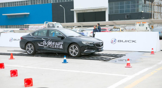 ȫ��һ�������쳱�����֣��վԲ����Ļ