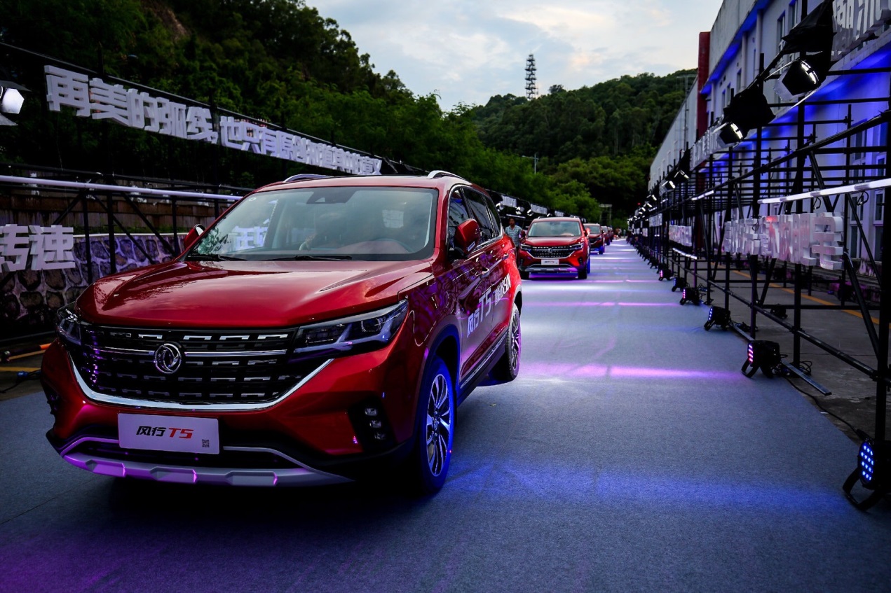 ������зŴ��У��ͱ���������Ѷ�����飬8���SUV��˭������