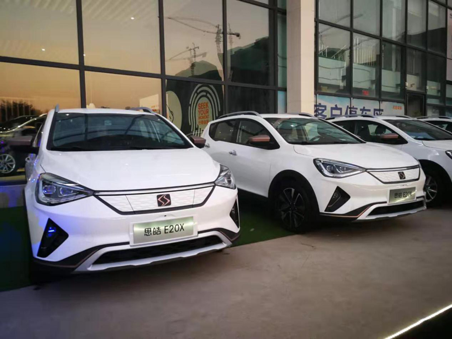 �������ڡ���̥�����У�������꣬12.8��������402km