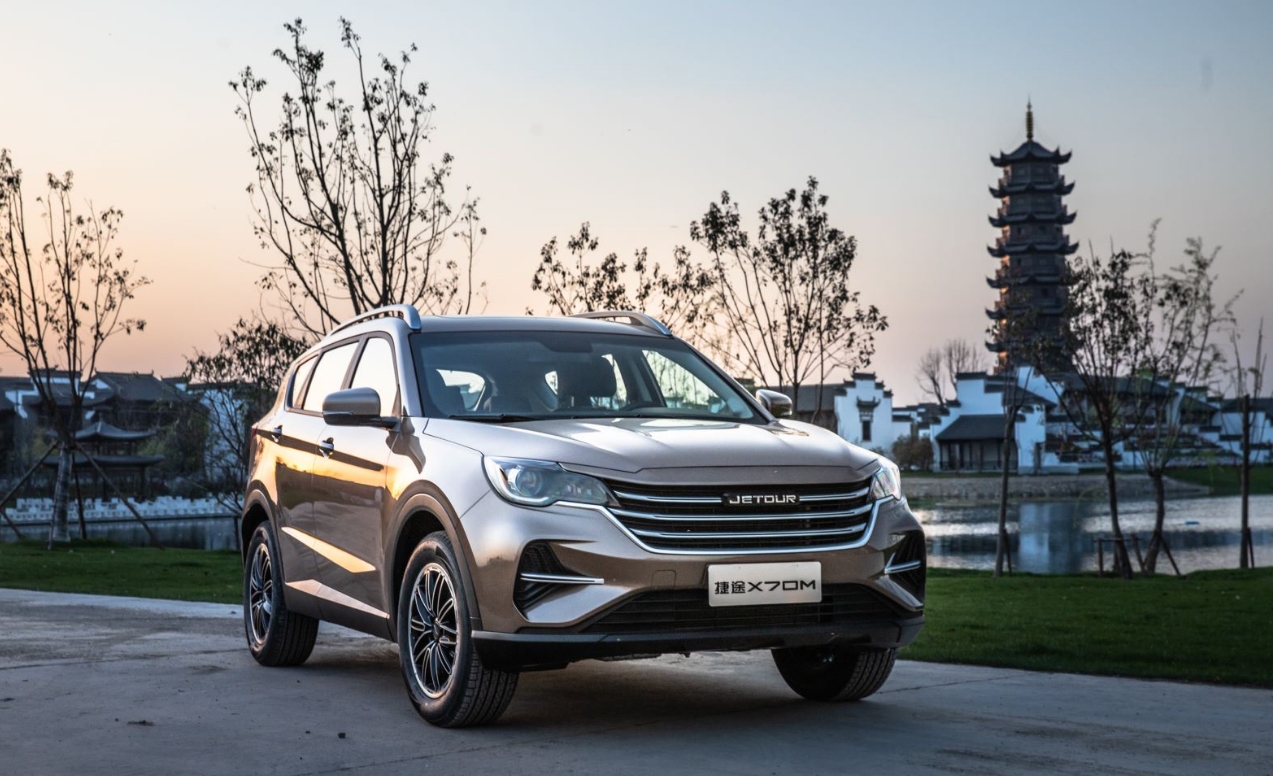 6��SUV������������������100�����ʱ�����;����ȥ�ˣ�