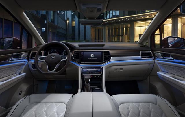��һ��߶�MPV���࣬��5.3�׳�����3.2����࣬��������������