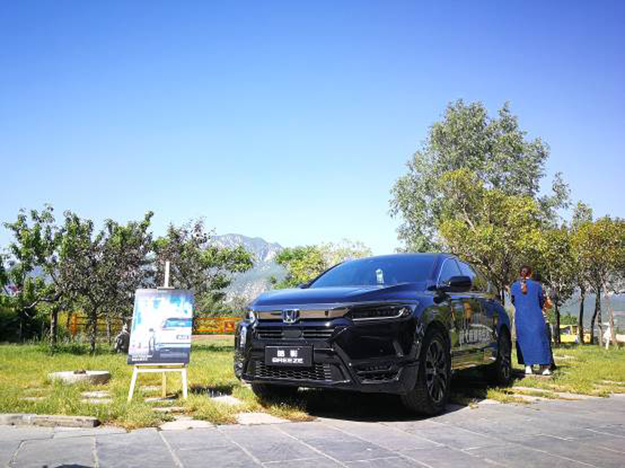 �㱾SUV��������Σ��ײ��¿�ڵ�/�Ӱ/���ǣ������㣿