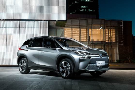 �ųơ���һ������SUV����15.96��Ԫ��İ���V�����ʵ����