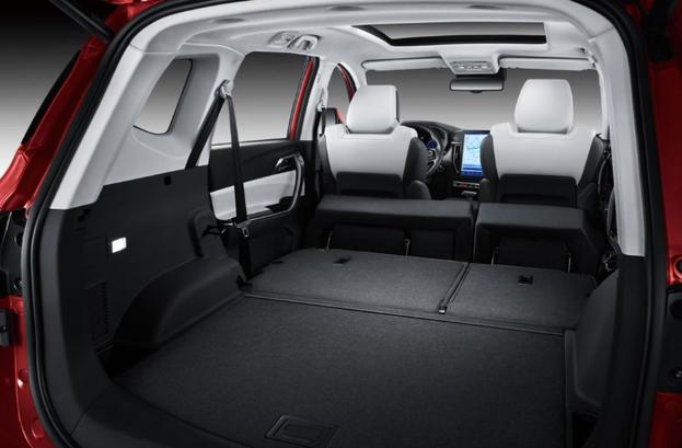 û�򳵵��и��ˣ���ƾʵ��ն��������ܽ�����SUV������7��