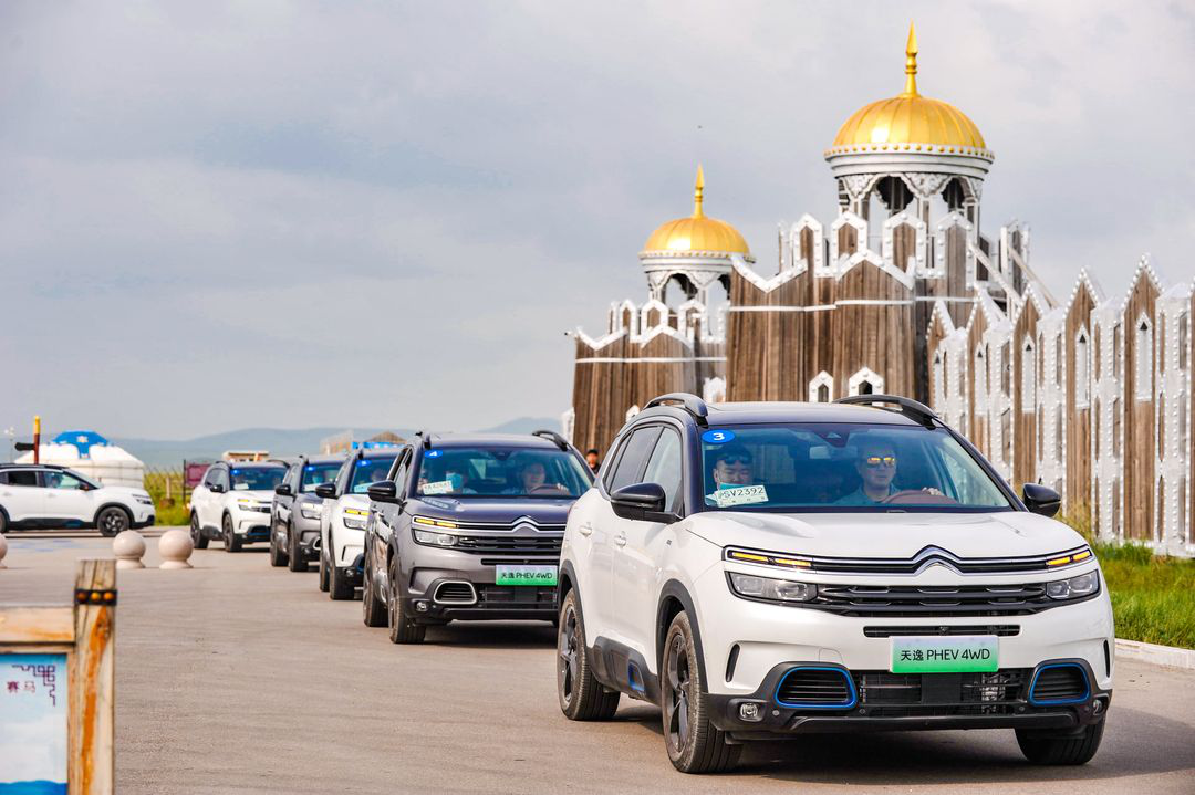 ������PHEV��ʼ������Ҫ�����۹⿴����ѩ����