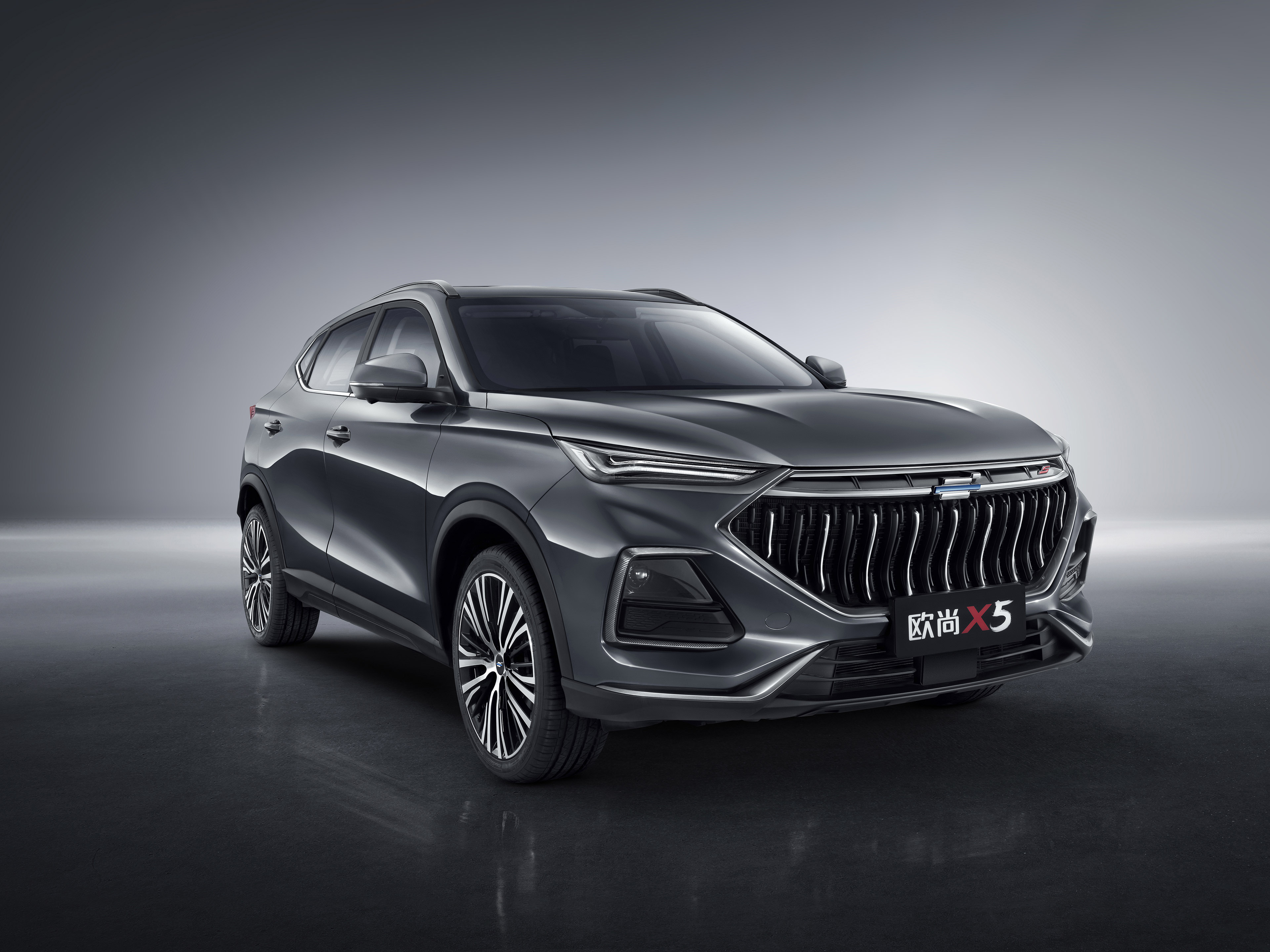 ������SUV���벻��ƽӹ��ʱ�г������Լ۱ȣ�����һ����������