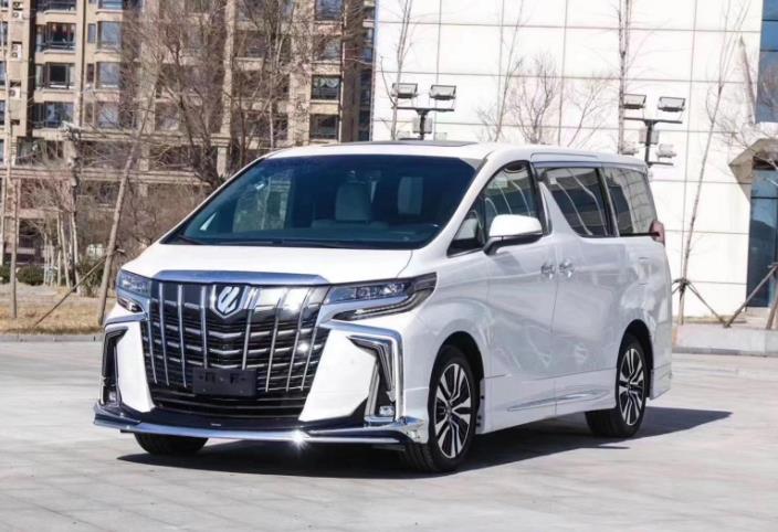 4�¸߶�SUV����ǰ10������ϵռ��һ�룬��ϵһ��Ҳû��