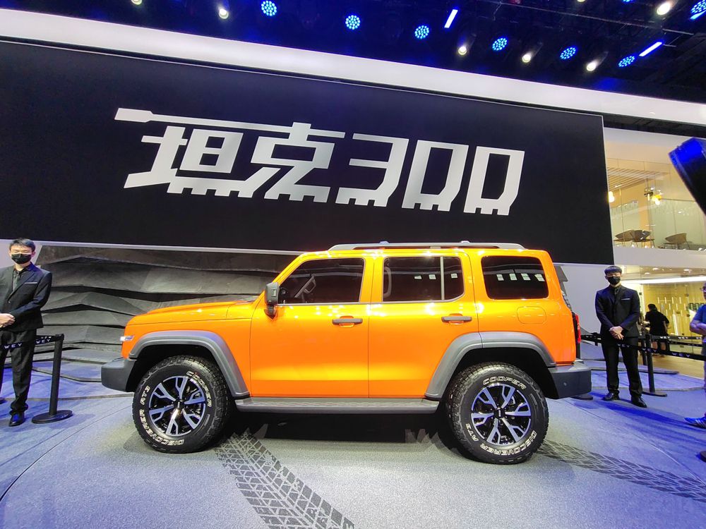 95������������20��SUV����裬����ɶ���ܴ����ǣ�