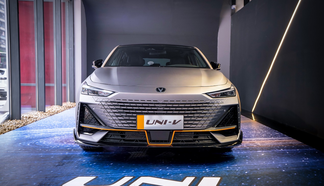 ���������03�����ǵȵȳ���UNI-V���⼸�㽨���ȸ����