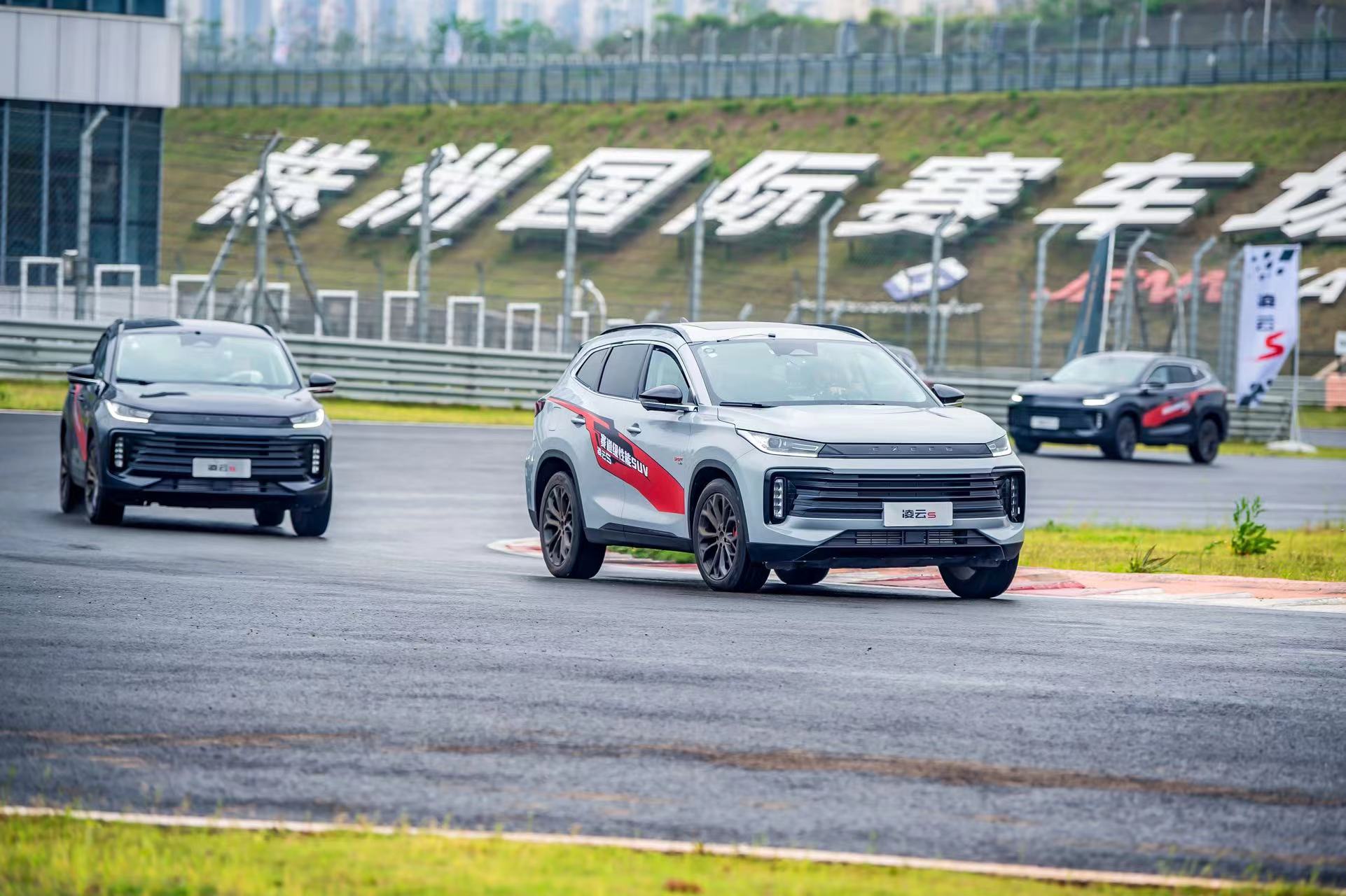 ����SUV���ײ˼ۣ���������S����壬��û��ĵ��ˣ�