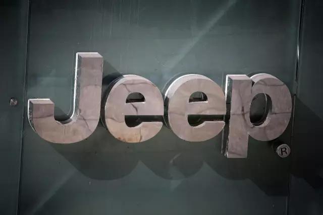 �ֱ����˹�ͷ������Jeep�������һ��ŵ���ǣ�