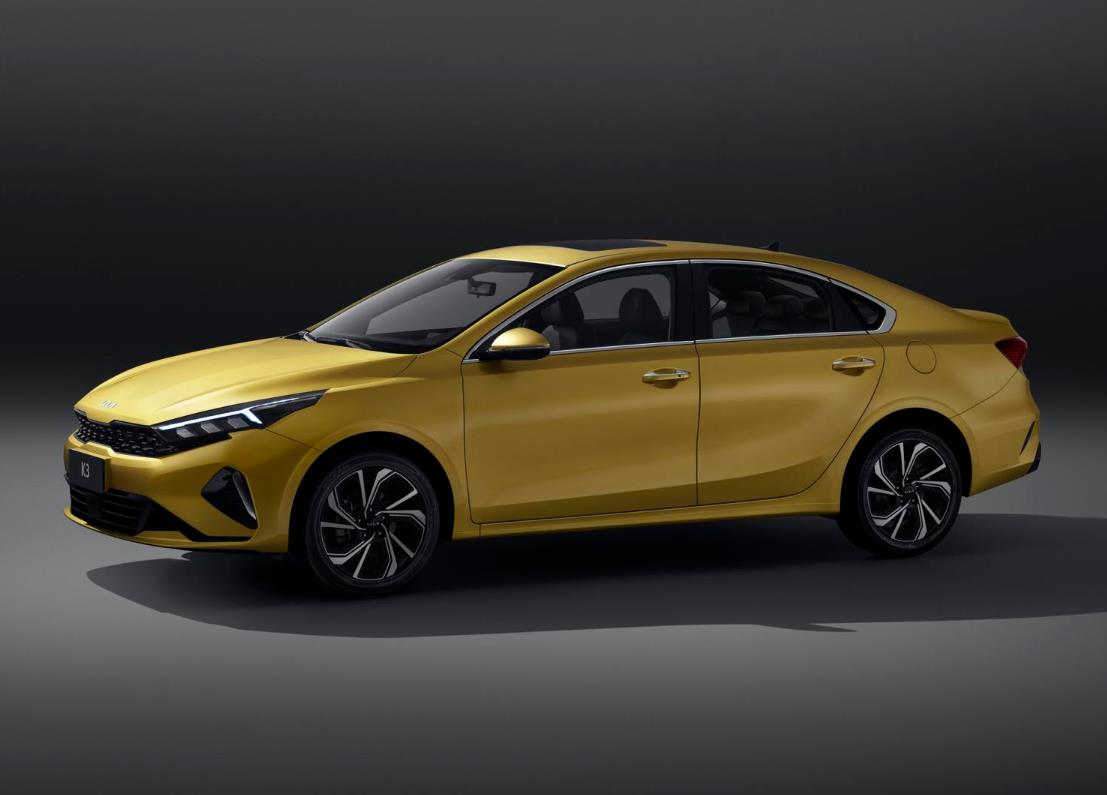 �������һ���³����γ�SUV���У�׼����Ǯ��