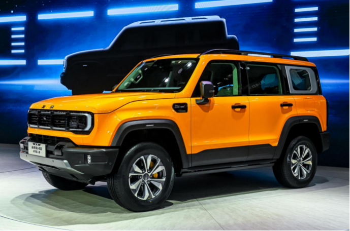 ������Ӳ��ԽҰ�������󾿾���ͷ��һ�ȣ�������׼�˷�ڣ�