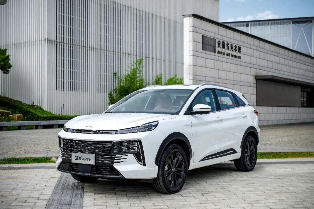10�򼶲��SUV����������1300km����7s����������ʵ����