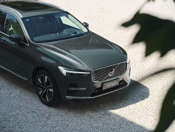 �ֶ���XC60����������һ�����ھ��ĳ�������һ��